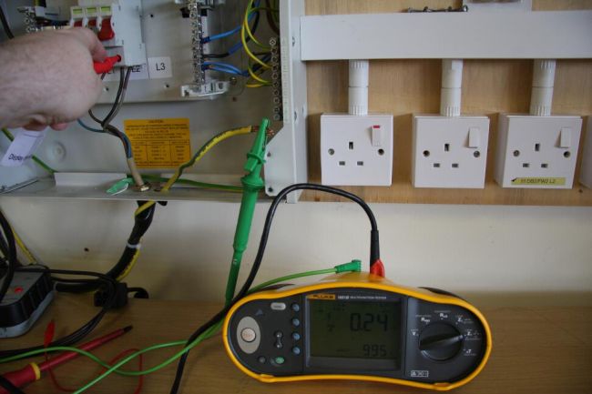 Kaçak Akım Röle Testi